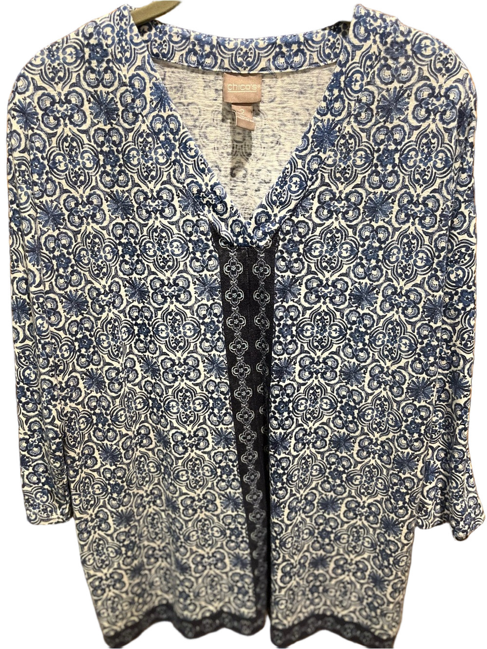 17. WOMENS CHICO’S 2/L DETAIL TOP